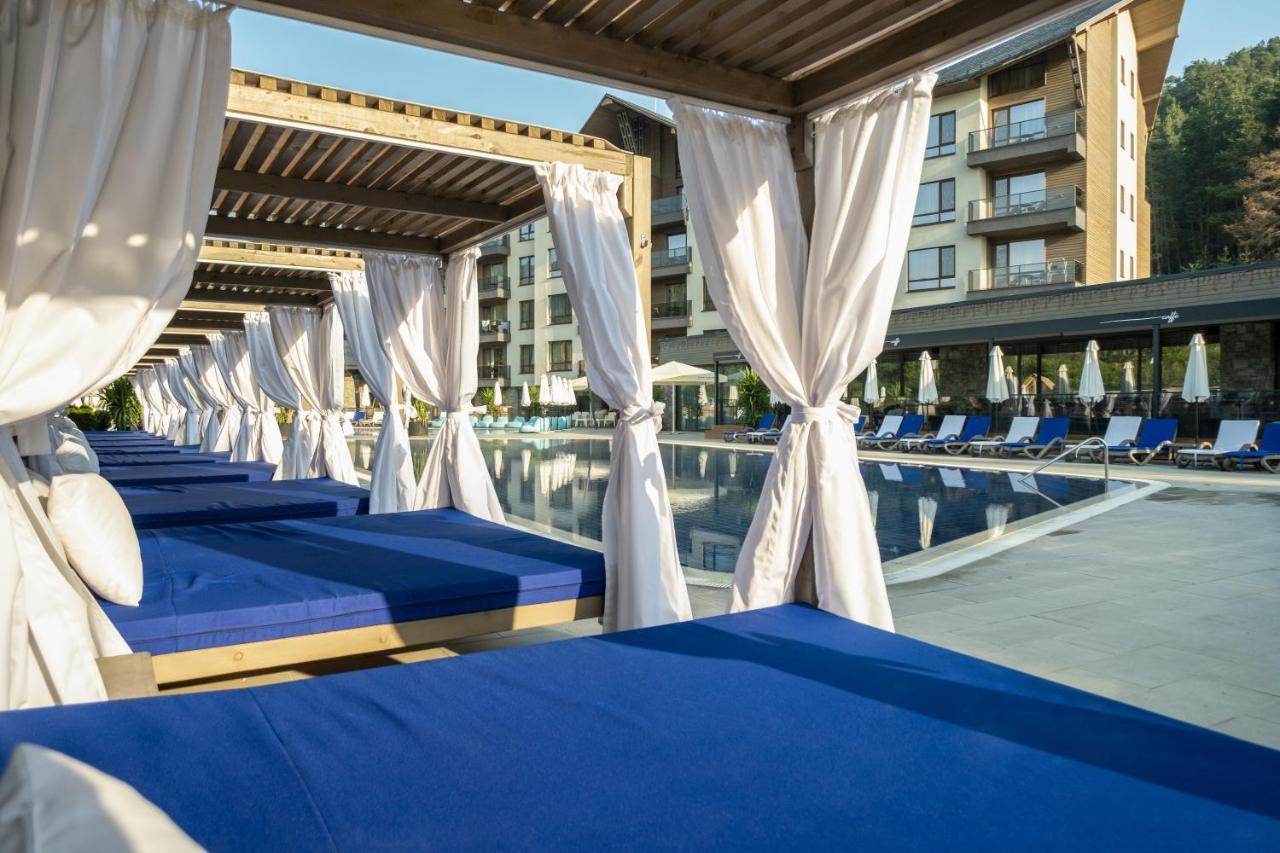 아르테 스파 앤 파크 호텔 벨린그래드 외부 사진 The pool at the Wynn