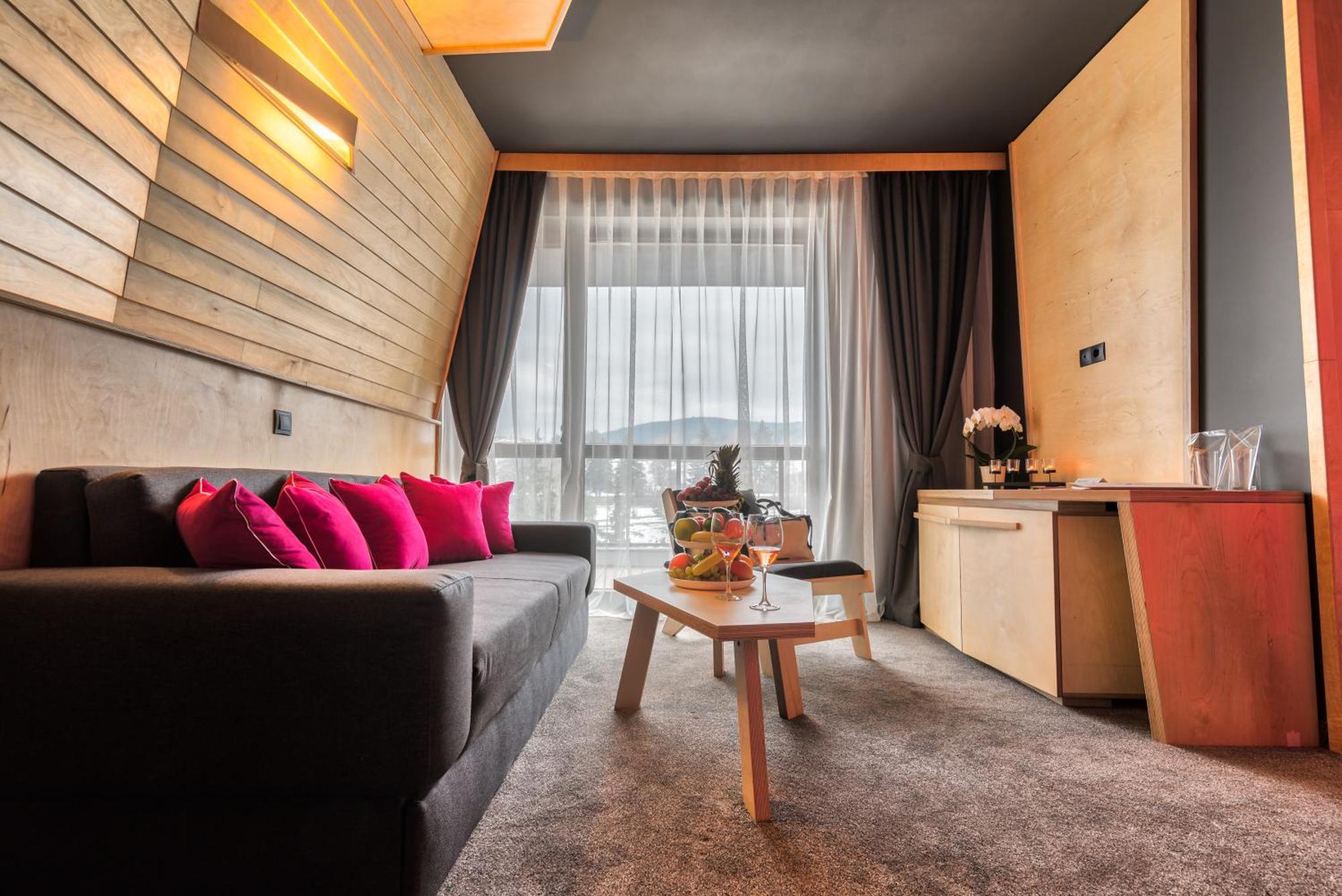 아르테 스파 앤 파크 호텔 벨린그래드 객실 사진 A suite at the hotel